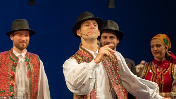 Népek tengere